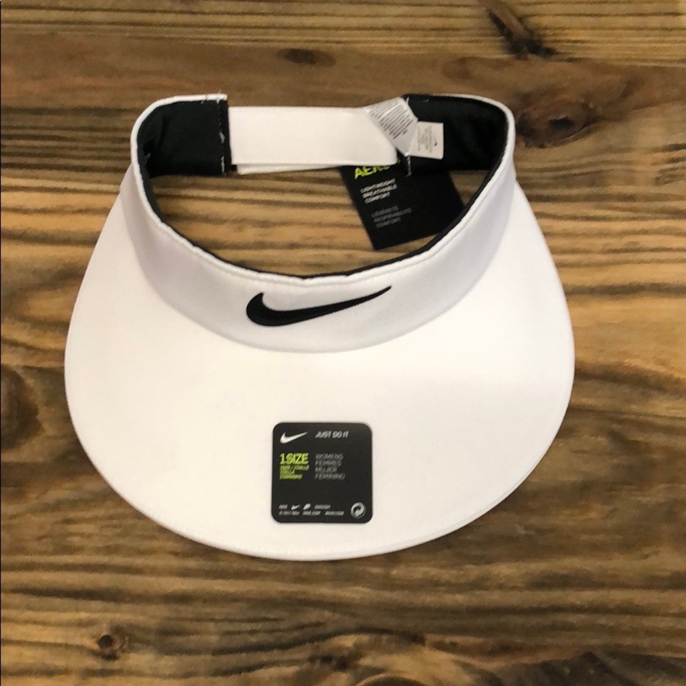 Women’s Nike Visor
